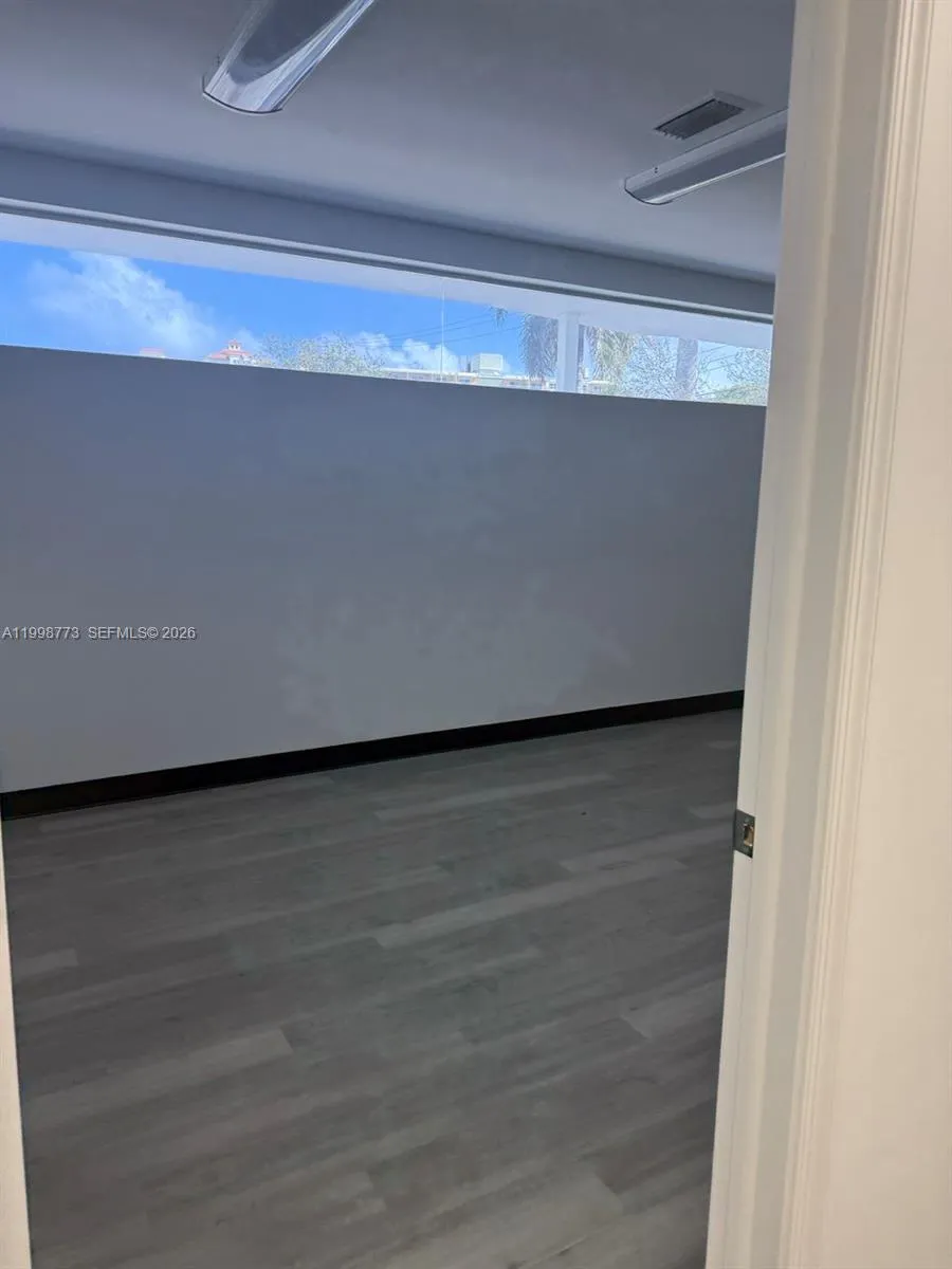 2856 E Oakland Park Blvd, Fort Lauderdale, Florida, Fort Lauderdale, Florida 33306, ,Commercial Lease,For Rent,2856 E Oakland Park Blvd, Fort Lauderdale, Florida,A11998773
