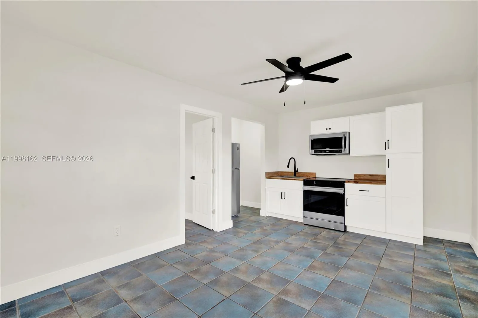 105 Nw 7th Ave, Homestead, Florida 33030, Homestead, Florida 33030, ,Residential Income,For Sale,105 Nw 7th Ave, Homestead, Florida 33030,A11998162