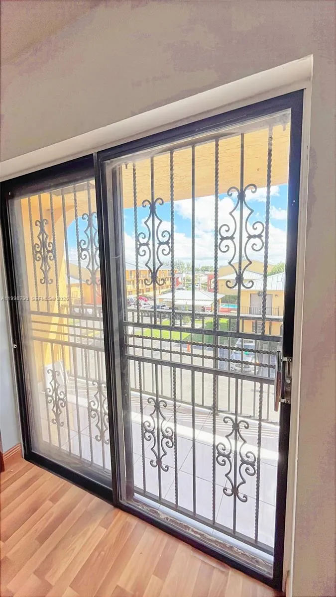 1283 W 51st Place 12, Hialeah, Florida 33012, Hialeah, Florida 33012, 2 Bedrooms Bedrooms, ,1 BathroomBathrooms,Residential Lease,For Rent,1283 W 51st Place 12, Hialeah, Florida 33012,A11998790