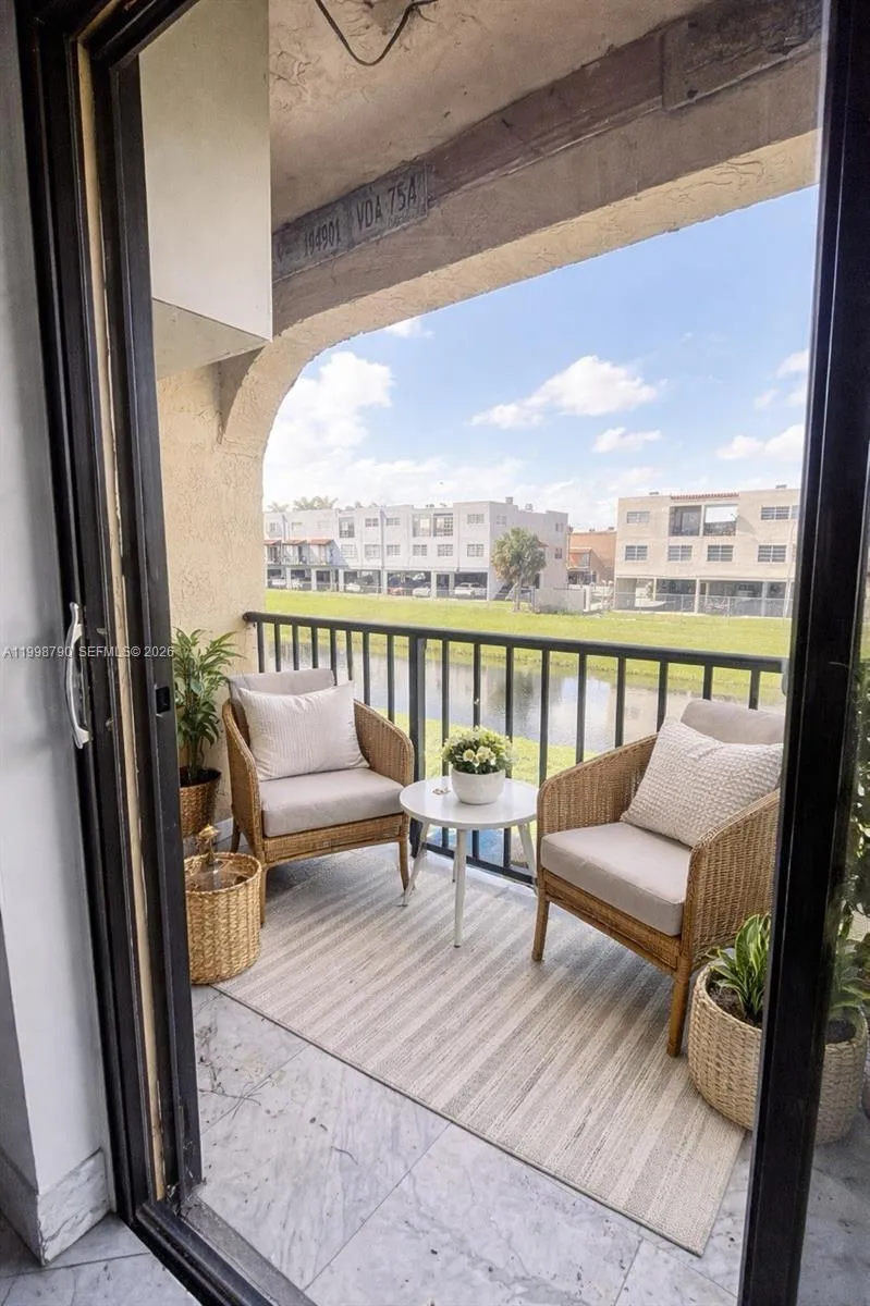 1283 W 51st Place 12, Hialeah, Florida 33012, Hialeah, Florida 33012, 2 Bedrooms Bedrooms, ,1 BathroomBathrooms,Residential Lease,For Rent,1283 W 51st Place 12, Hialeah, Florida 33012,A11998790