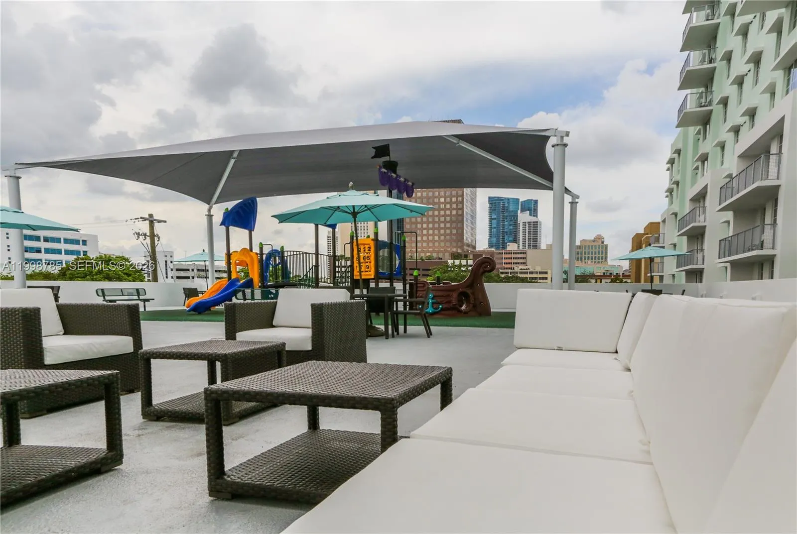 805 Se 3rd Ave 114, Fort Lauderdale, Florida 33316, Fort Lauderdale, Florida 33316, 2 Bedrooms Bedrooms, ,2 BathroomsBathrooms,Residential Lease,For Rent,805 Se 3rd Ave 114, Fort Lauderdale, Florida 33316,A11998785
