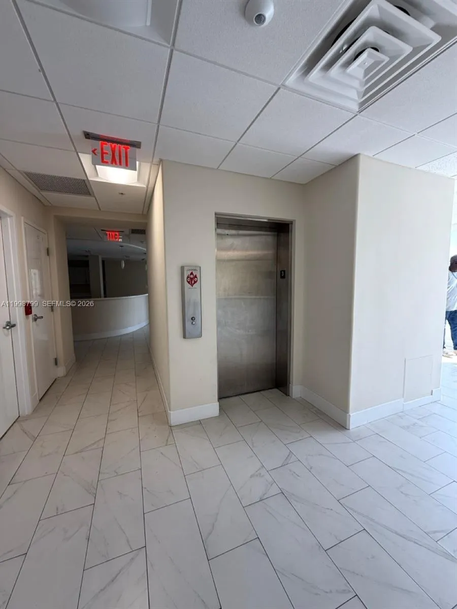 2866 E Oakland Park Blvd, Fort Lauderdale, Florida, Fort Lauderdale, Florida 33306, ,Commercial Lease,For Rent,2866 E Oakland Park Blvd, Fort Lauderdale, Florida,A11998799