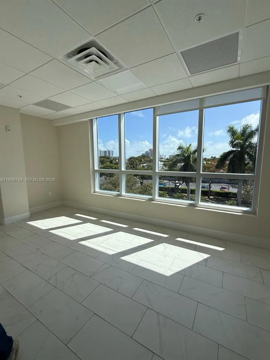 2866 E Oakland Park Blvd, Fort Lauderdale, Florida, Fort Lauderdale, Florida 33306, ,Commercial Lease,For Rent,2866 E Oakland Park Blvd, Fort Lauderdale, Florida,A11998799