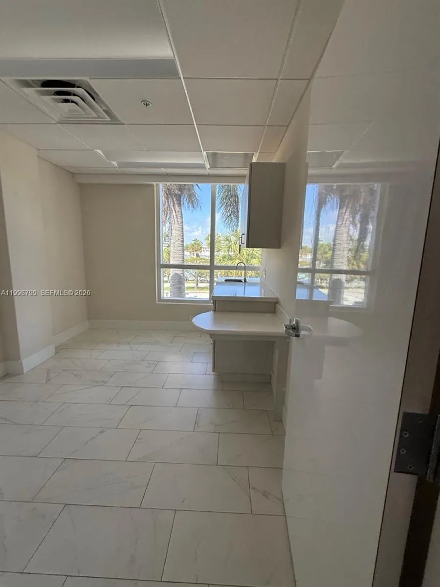 2866 E Oakland Park Blvd, Fort Lauderdale, Florida, Fort Lauderdale, Florida 33306, ,Commercial Lease,For Rent,2866 E Oakland Park Blvd, Fort Lauderdale, Florida,A11998799