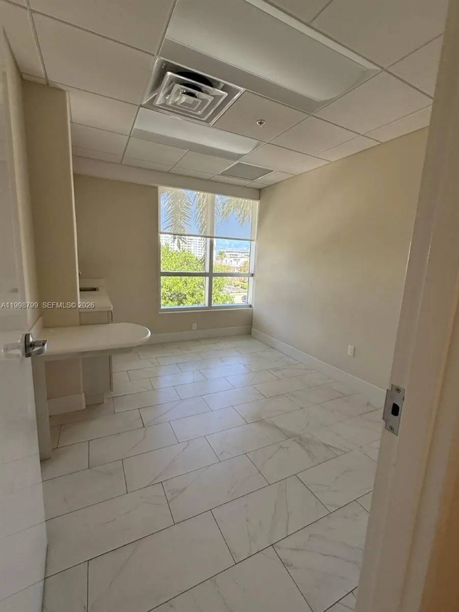 2866 E Oakland Park Blvd, Fort Lauderdale, Florida, Fort Lauderdale, Florida 33306, ,Commercial Lease,For Rent,2866 E Oakland Park Blvd, Fort Lauderdale, Florida,A11998799