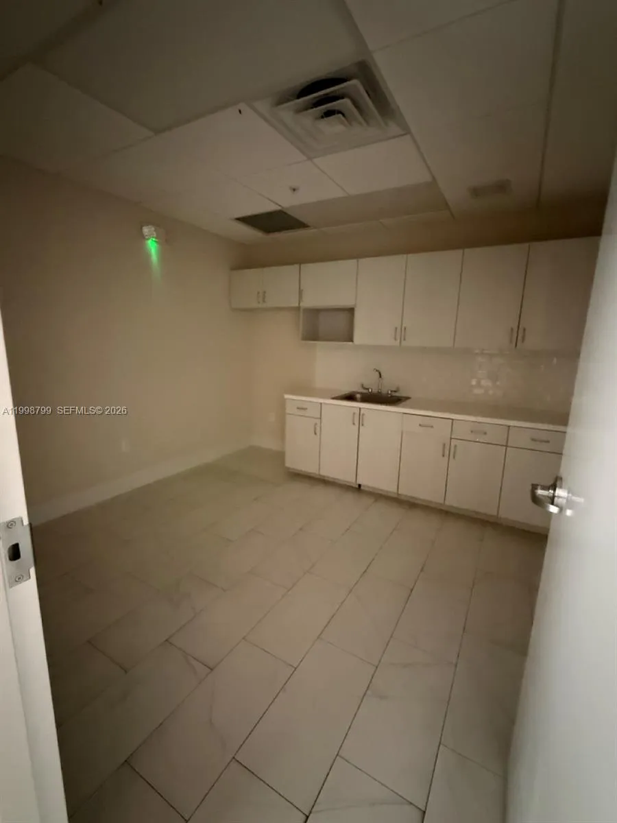2866 E Oakland Park Blvd, Fort Lauderdale, Florida, Fort Lauderdale, Florida 33306, ,Commercial Lease,For Rent,2866 E Oakland Park Blvd, Fort Lauderdale, Florida,A11998799