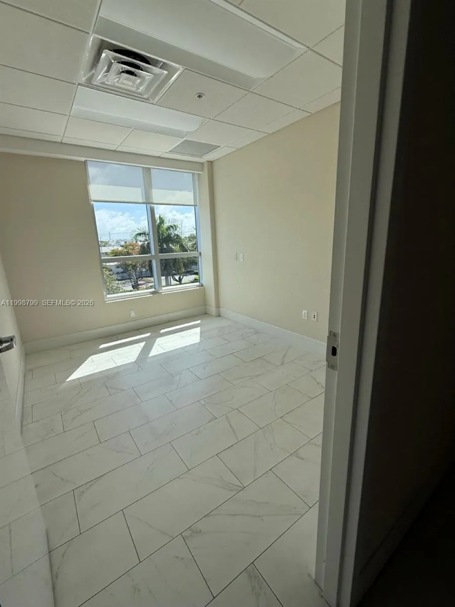 2866 E Oakland Park Blvd, Fort Lauderdale, Florida, Fort Lauderdale, Florida 33306, ,Commercial Lease,For Rent,2866 E Oakland Park Blvd, Fort Lauderdale, Florida,A11998799