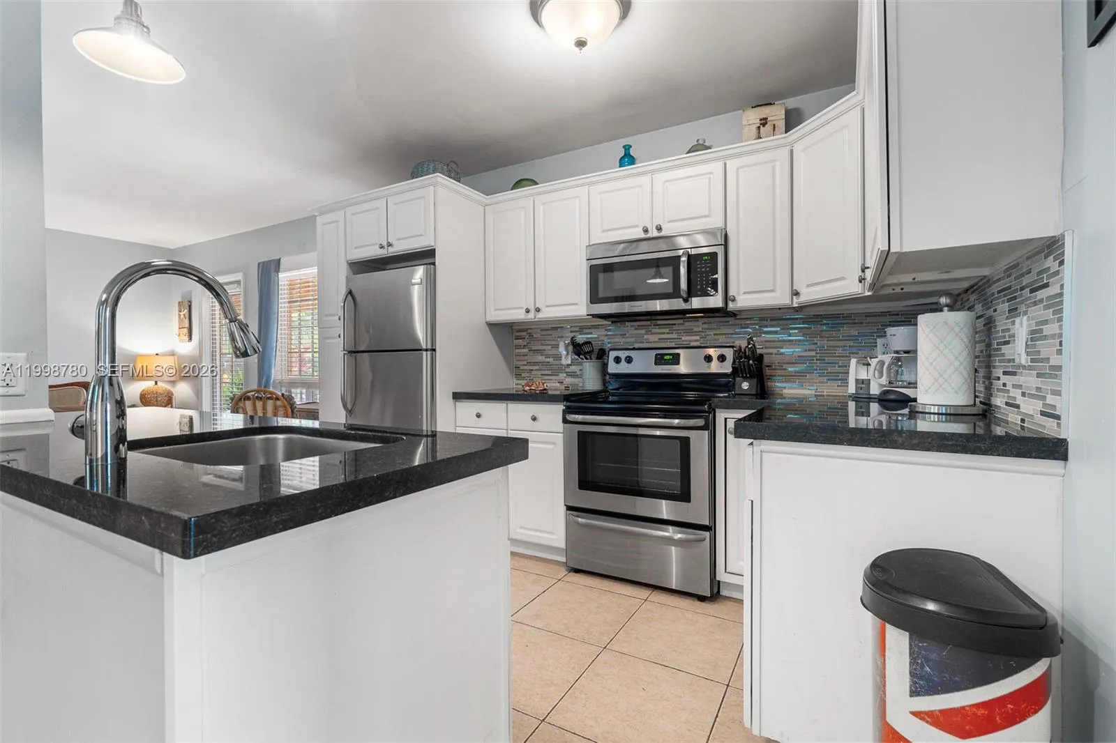 2033 Ne 33rd Ave 2, Fort Lauderdale, Florida 33305, Fort Lauderdale, Florida 33305, 1 Bedroom Bedrooms, ,1 BathroomBathrooms,Residential Lease,For Rent,2033 Ne 33rd Ave 2, Fort Lauderdale, Florida 33305,A11998780