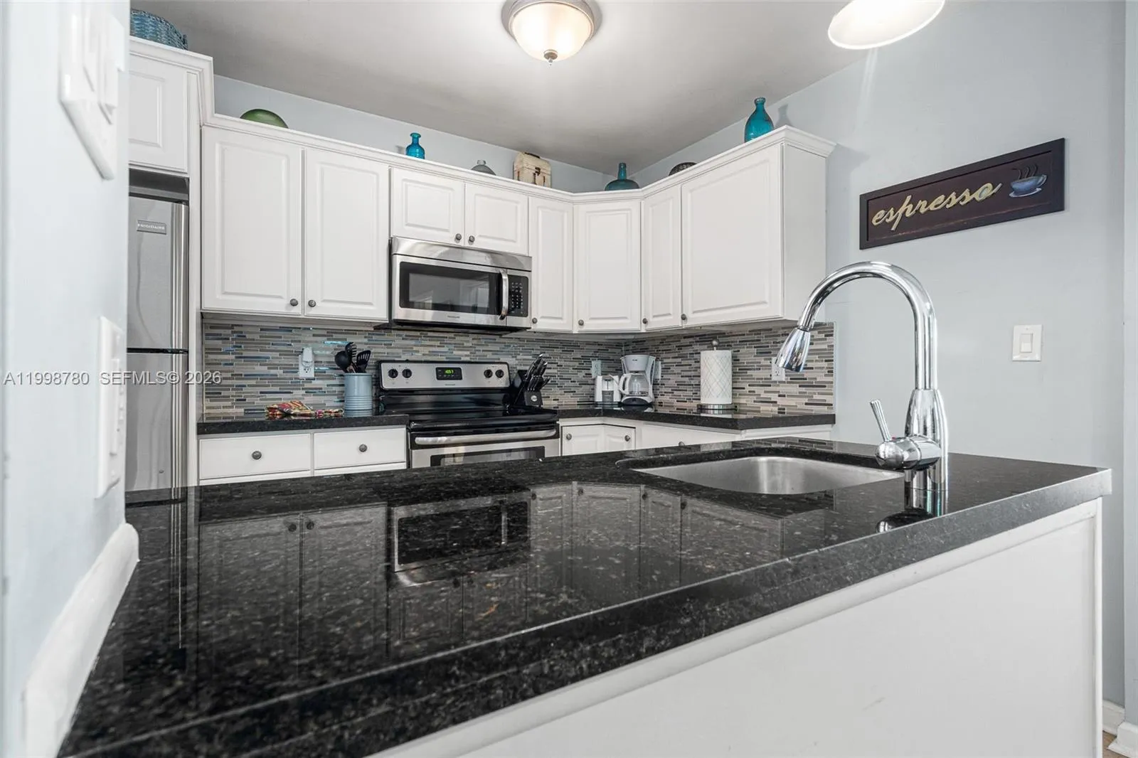 2033 Ne 33rd Ave 2, Fort Lauderdale, Florida 33305, Fort Lauderdale, Florida 33305, 1 Bedroom Bedrooms, ,1 BathroomBathrooms,Residential Lease,For Rent,2033 Ne 33rd Ave 2, Fort Lauderdale, Florida 33305,A11998780