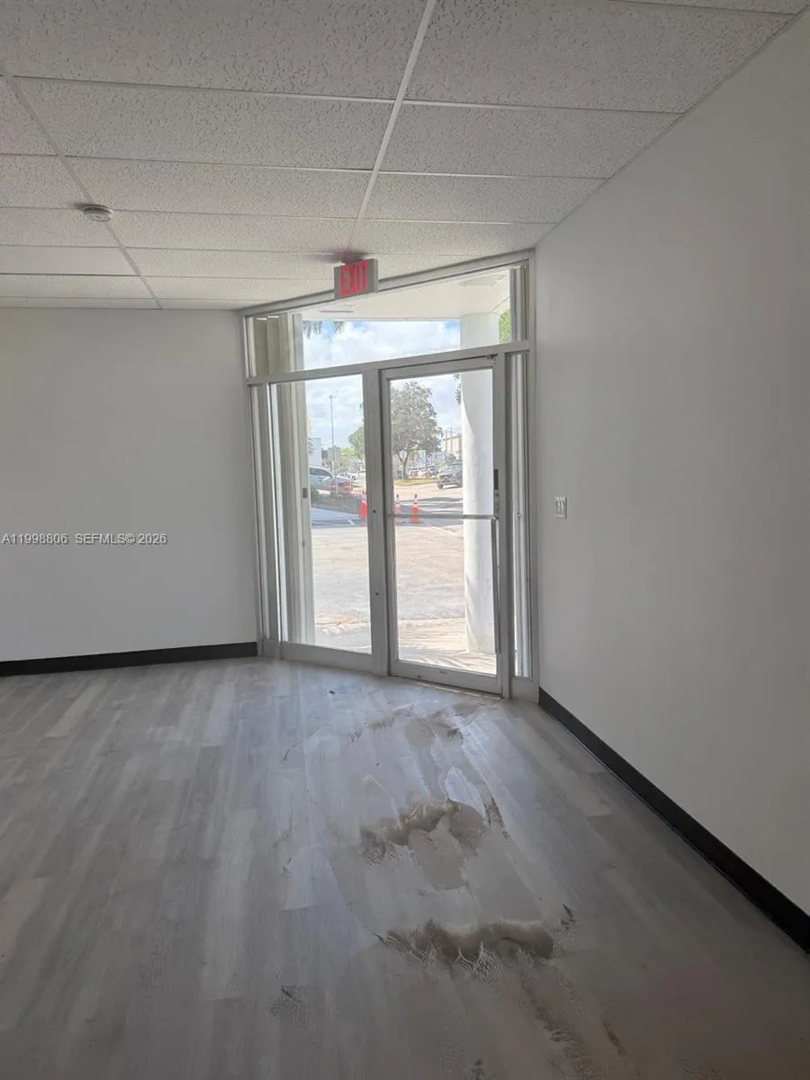 2876 E Oakland Park Blvd, Fort Lauderdale, Florida, Fort Lauderdale, Florida 33306, ,Commercial Lease,For Rent,2876 E Oakland Park Blvd, Fort Lauderdale, Florida,A11998806