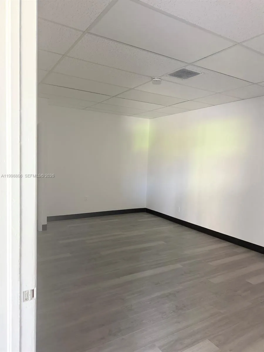 2876 E Oakland Park Blvd, Fort Lauderdale, Florida, Fort Lauderdale, Florida 33306, ,Commercial Lease,For Rent,2876 E Oakland Park Blvd, Fort Lauderdale, Florida,A11998806