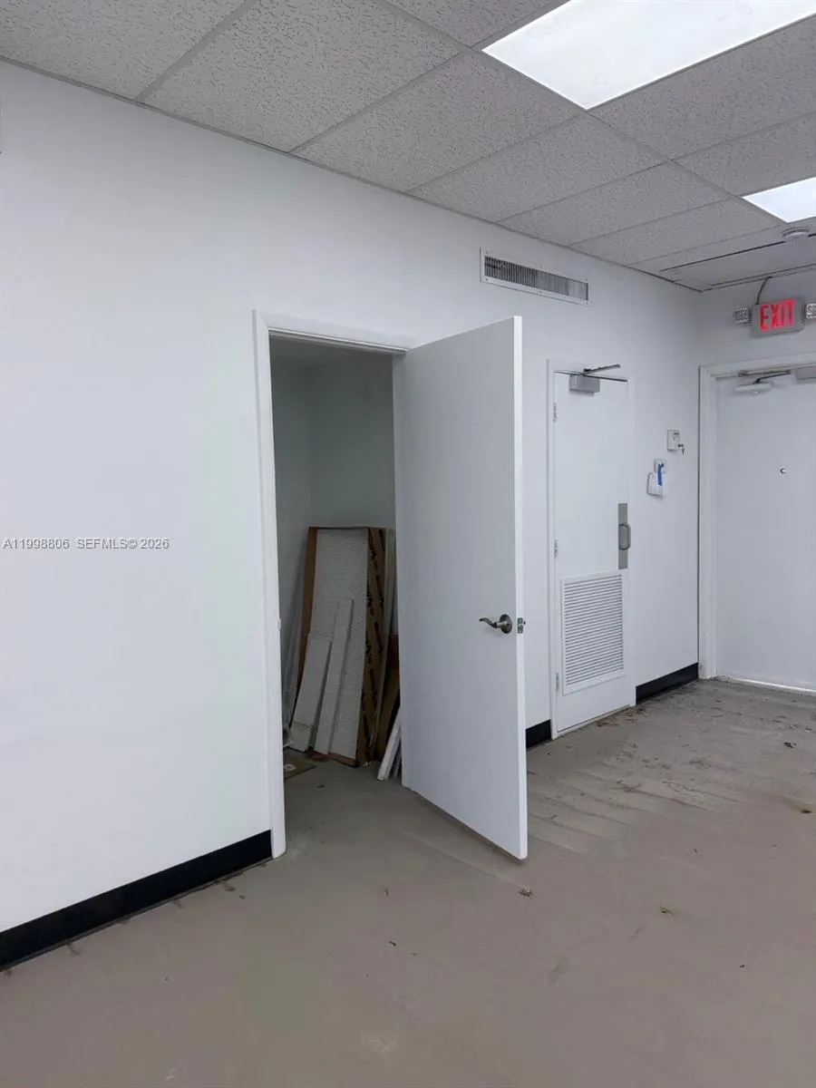 2876 E Oakland Park Blvd, Fort Lauderdale, Florida, Fort Lauderdale, Florida 33306, ,Commercial Lease,For Rent,2876 E Oakland Park Blvd, Fort Lauderdale, Florida,A11998806
