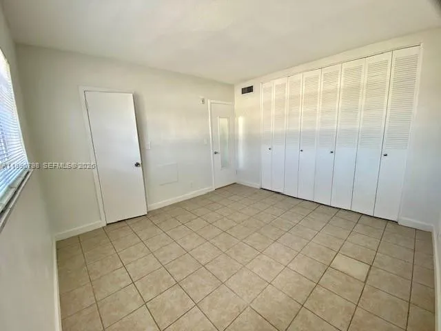 extensive closet ceiling to floor