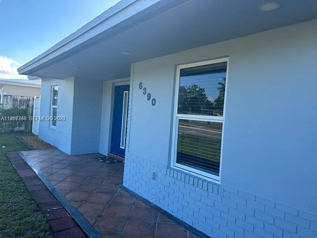 6390 Kimberly Blvd 6390, North Lauderdale, Florida, North Lauderdale, Florida 33068, 2 Bedrooms Bedrooms, ,2 BathroomsBathrooms,Residential Lease,For Rent,6390 Kimberly Blvd 6390, North Lauderdale, Florida,A11997748