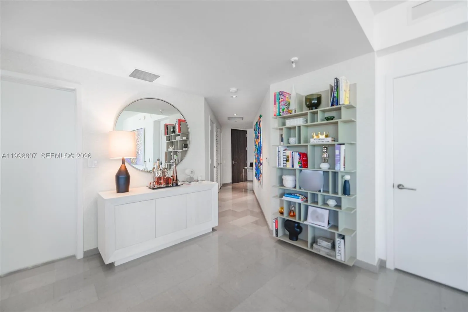 68 Se 6th St 2312, Miami, Florida 33131, Miami, Florida 33131, 2 Bedrooms Bedrooms, ,2 BathroomsBathrooms,Residential Lease,For Rent,68 Se 6th St 2312, Miami, Florida 33131,A11998807