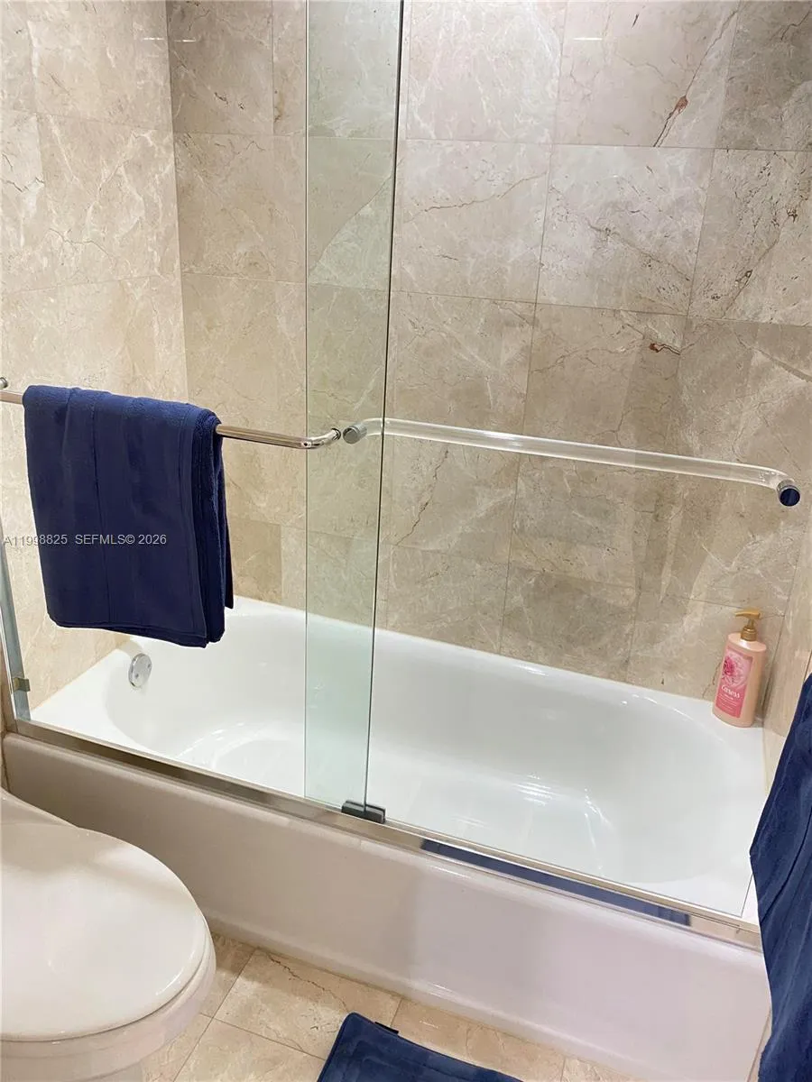 6917 Collins Ave 904, Miami Beach, Florida 33141, Miami Beach, Florida 33141, 1 Bedroom Bedrooms, ,1 BathroomBathrooms,Residential Lease,For Rent,6917 Collins Ave 904, Miami Beach, Florida 33141,A11998825