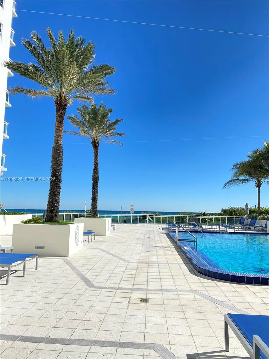 6917 Collins Ave 904, Miami Beach, Florida 33141, Miami Beach, Florida 33141, 1 Bedroom Bedrooms, ,1 BathroomBathrooms,Residential Lease,For Rent,6917 Collins Ave 904, Miami Beach, Florida 33141,A11998825