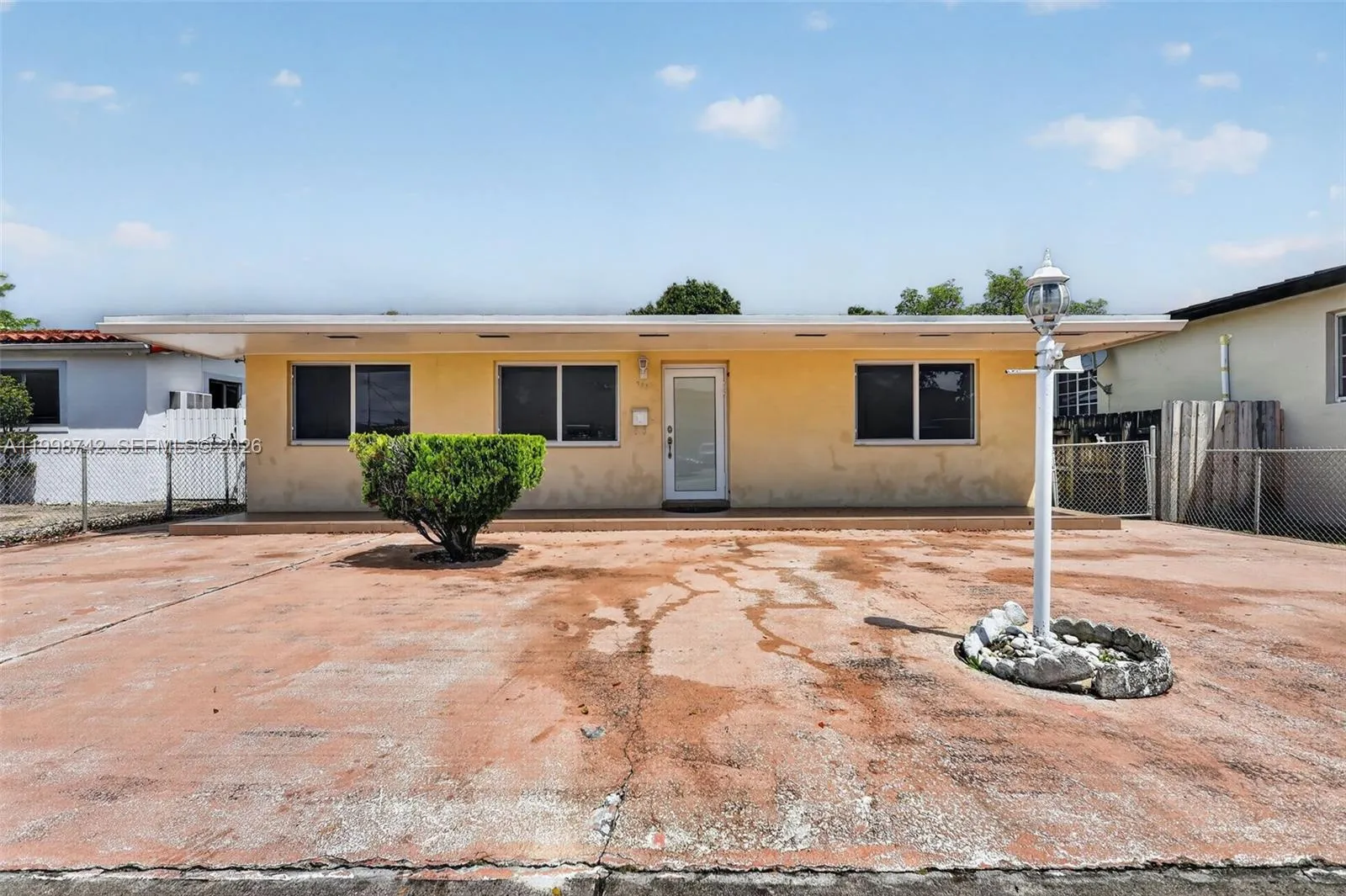 733 W 33rd St, Hialeah, Florida 33012, Hialeah, Florida 33012, 5 Bedrooms Bedrooms, ,3 BathroomsBathrooms,Residential,For Sale,733 W 33rd St, Hialeah, Florida 33012,A11998742