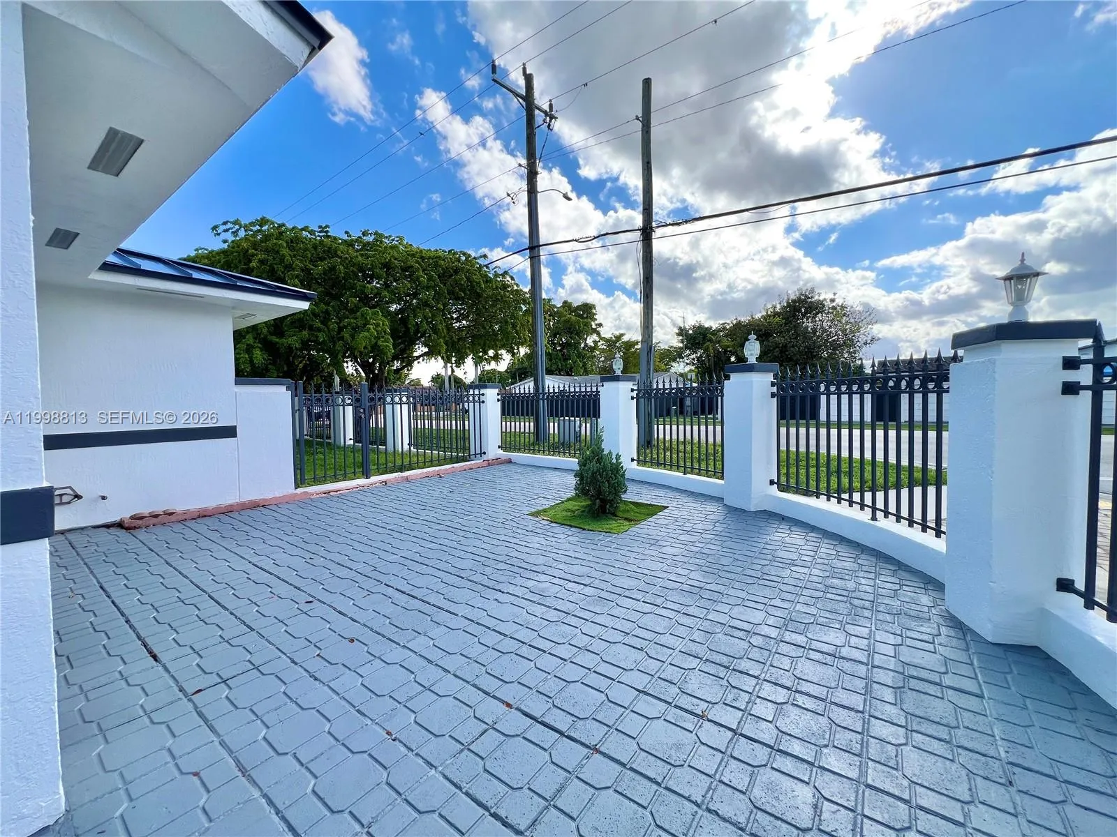 10140 Sw 26th Ter, Miami, Florida 33165, Miami, Florida 33165, 5 Bedrooms Bedrooms, ,4 BathroomsBathrooms,Residential,For Sale,10140 Sw 26th Ter, Miami, Florida 33165,A11998813