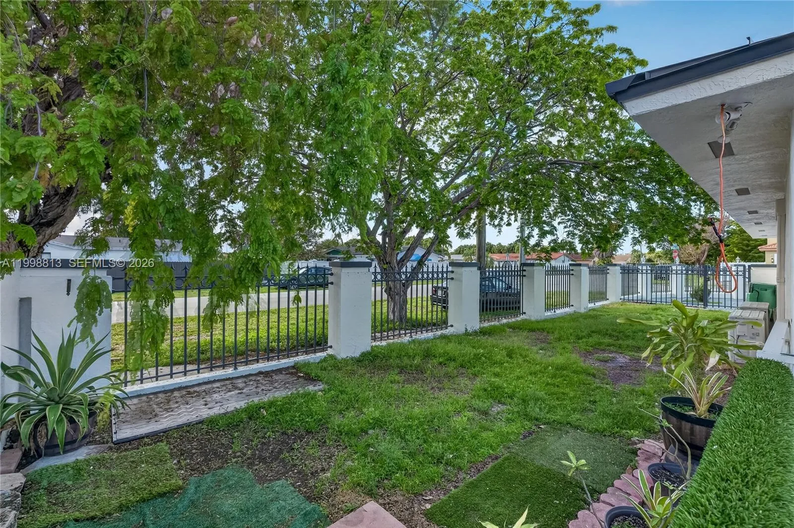 10140 Sw 26th Ter, Miami, Florida 33165, Miami, Florida 33165, 5 Bedrooms Bedrooms, ,4 BathroomsBathrooms,Residential,For Sale,10140 Sw 26th Ter, Miami, Florida 33165,A11998813