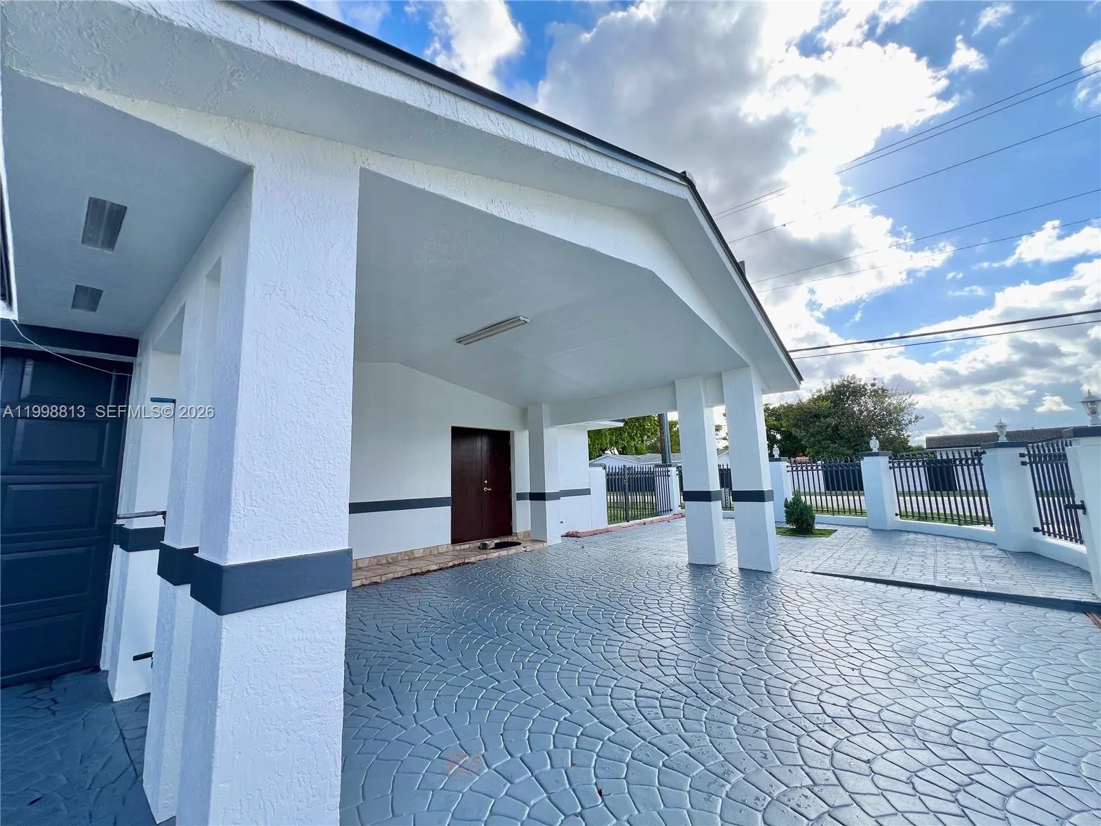 10140 Sw 26th Ter, Miami, Florida 33165, Miami, Florida 33165, 5 Bedrooms Bedrooms, ,4 BathroomsBathrooms,Residential,For Sale,10140 Sw 26th Ter, Miami, Florida 33165,A11998813