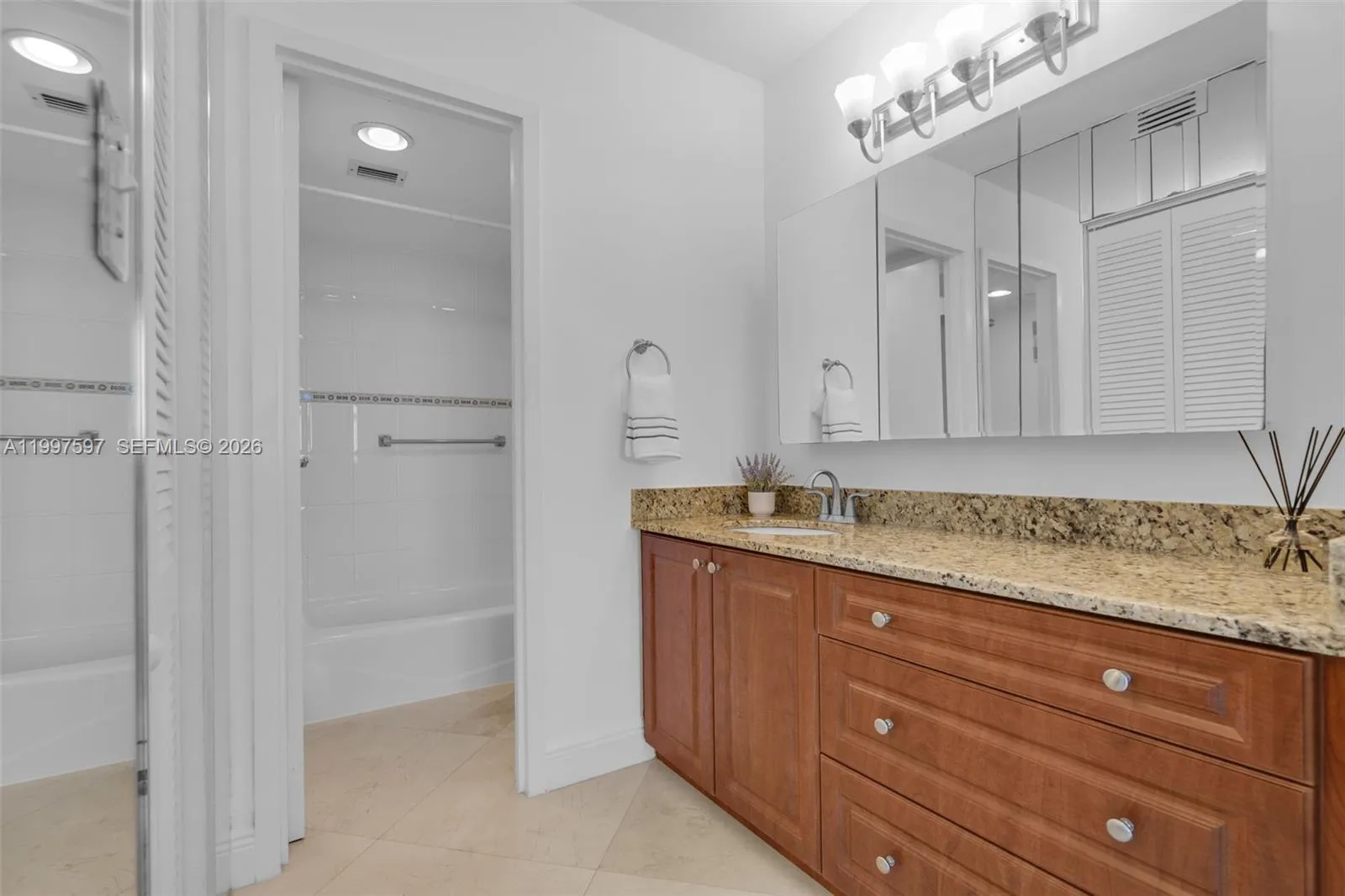 2333 Brickell Ave 1109, Miami, Florida 33129, Miami, Florida 33129, 1 Bedroom Bedrooms, ,1 BathroomBathrooms,Residential Lease,For Rent,2333 Brickell Ave 1109, Miami, Florida 33129,A11997597
