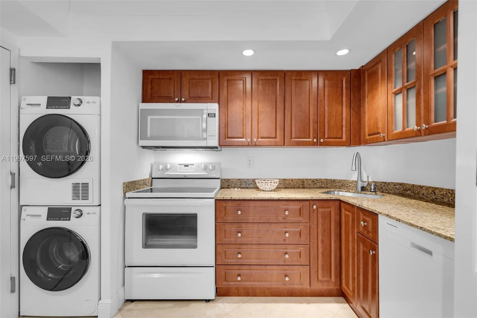 2333 Brickell Ave 1109, Miami, Florida 33129, Miami, Florida 33129, 1 Bedroom Bedrooms, ,1 BathroomBathrooms,Residential Lease,For Rent,2333 Brickell Ave 1109, Miami, Florida 33129,A11997597