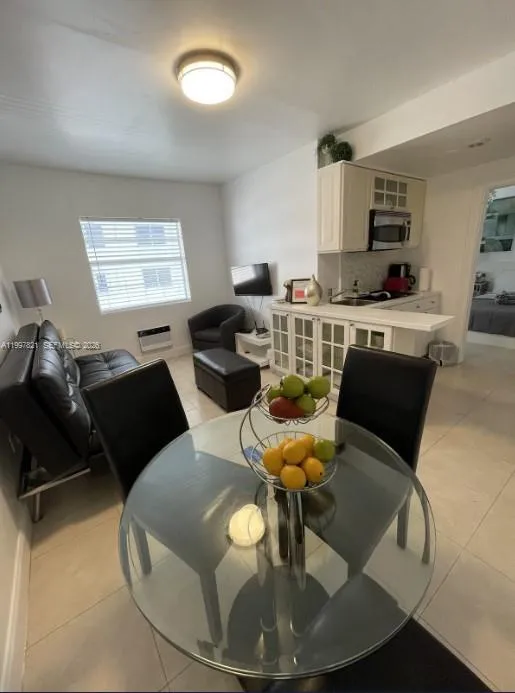 335 Ocean Dr 214, Miami Beach, Florida 33139, Miami Beach, Florida 33139, 1 Bedroom Bedrooms, ,1 BathroomBathrooms,Residential,For Sale,335 Ocean Dr 214, Miami Beach, Florida 33139,A11997821