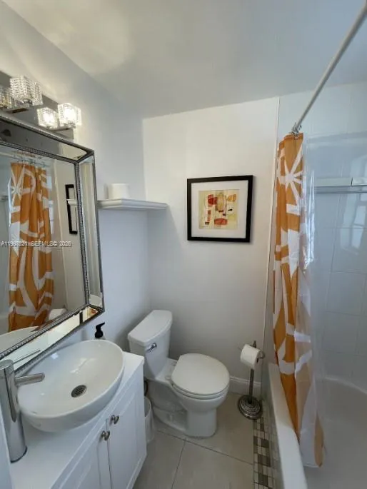 335 Ocean Dr 214, Miami Beach, Florida 33139, Miami Beach, Florida 33139, 1 Bedroom Bedrooms, ,1 BathroomBathrooms,Residential,For Sale,335 Ocean Dr 214, Miami Beach, Florida 33139,A11997821