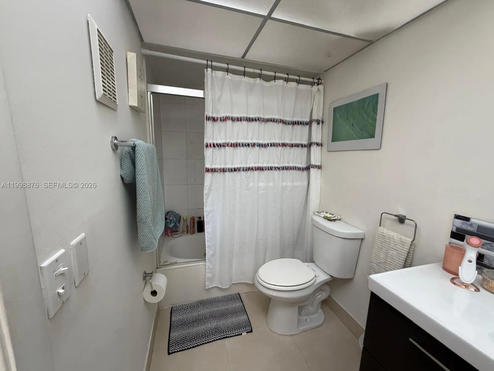 468 Ne 206th Ln 102, Miami, Florida 33179, Miami, Florida 33179, 3 Bedrooms Bedrooms, ,2 BathroomsBathrooms,Residential,For Sale,468 Ne 206th Ln 102, Miami, Florida 33179,A11998876