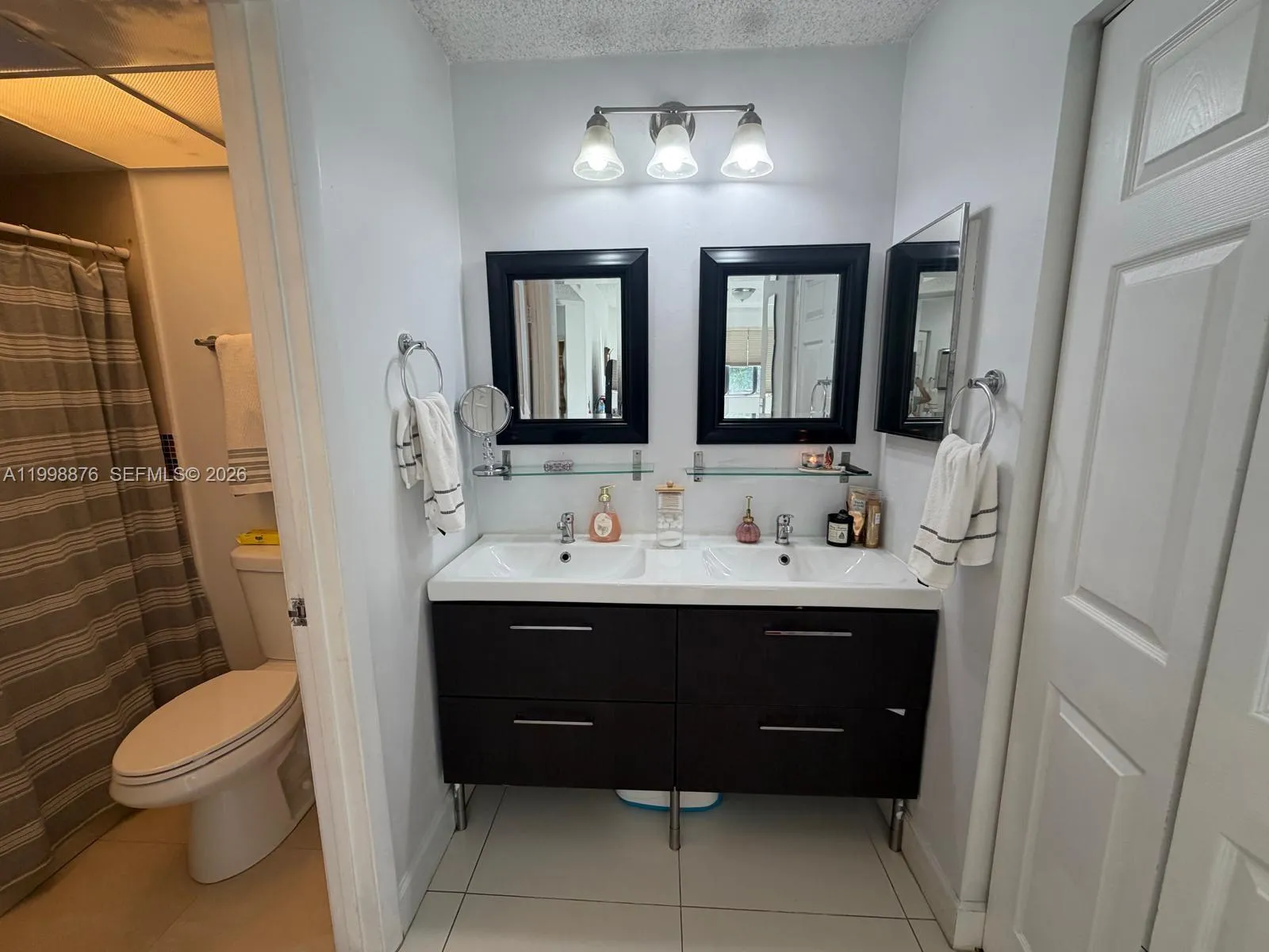 468 Ne 206th Ln 102, Miami, Florida 33179, Miami, Florida 33179, 3 Bedrooms Bedrooms, ,2 BathroomsBathrooms,Residential,For Sale,468 Ne 206th Ln 102, Miami, Florida 33179,A11998876