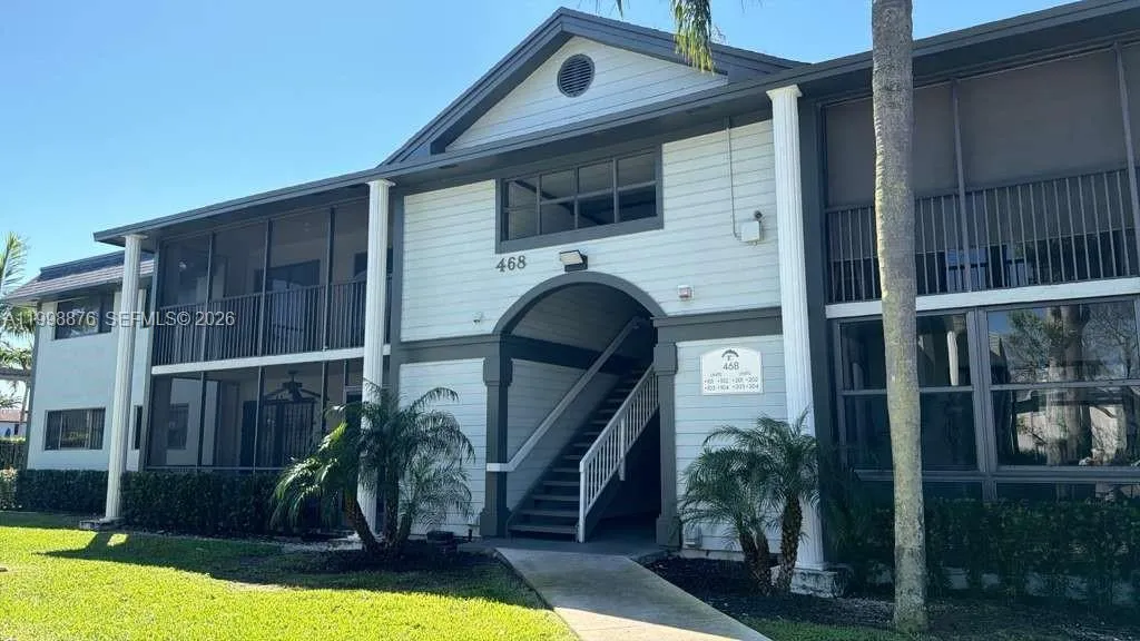 468 Ne 206th Ln 102, Miami, Florida 33179, Miami, Florida 33179, 3 Bedrooms Bedrooms, ,2 BathroomsBathrooms,Residential,For Sale,468 Ne 206th Ln 102, Miami, Florida 33179,A11998876