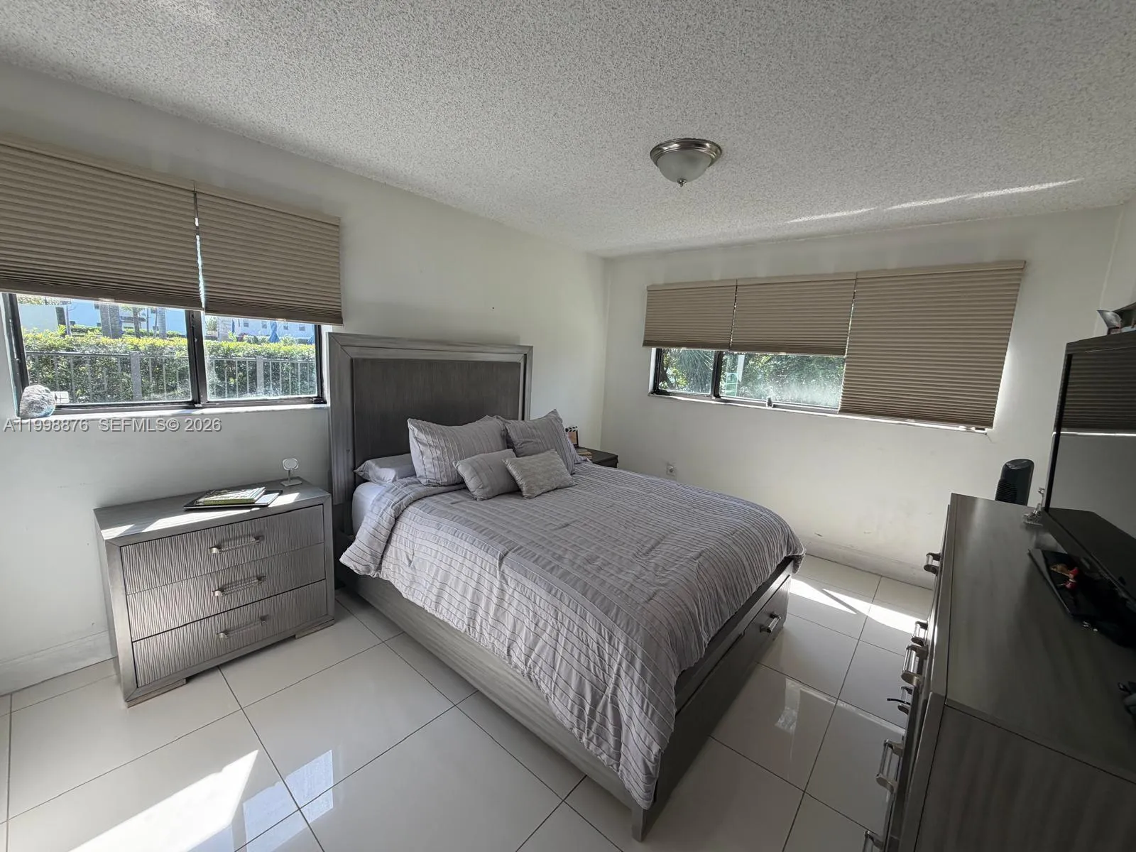 468 Ne 206th Ln 102, Miami, Florida 33179, Miami, Florida 33179, 3 Bedrooms Bedrooms, ,2 BathroomsBathrooms,Residential,For Sale,468 Ne 206th Ln 102, Miami, Florida 33179,A11998876
