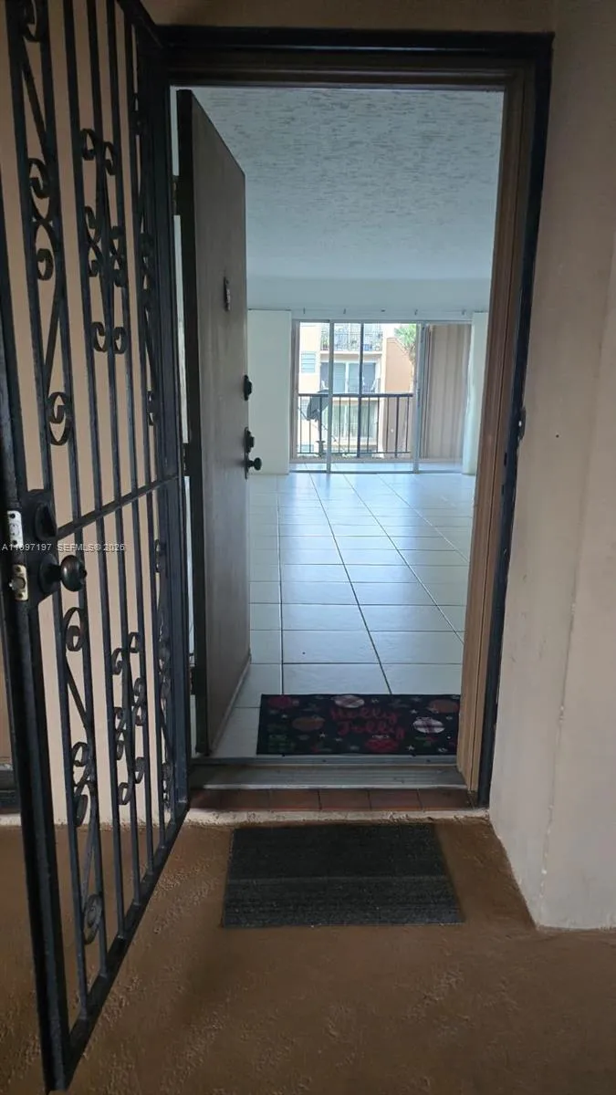 702 Nw 87th Ave 309, Miami, Florida 33172, Miami, Florida 33172, 1 Bedroom Bedrooms, ,1 BathroomBathrooms,Residential Lease,For Rent,702 Nw 87th Ave 309, Miami, Florida 33172,A11997197