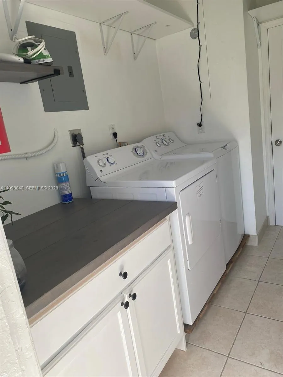 North Miami Beach, Florida 33162, 2 Bedrooms Bedrooms, ,1 BathroomBathrooms,Residential Lease,For Rent,A11996843