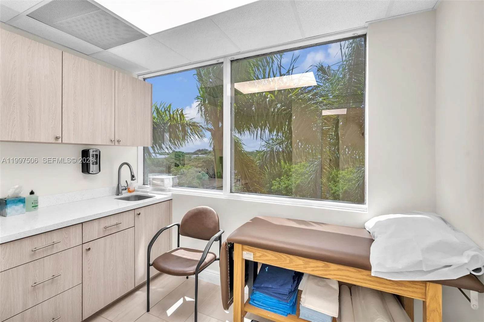EXAM ROOM