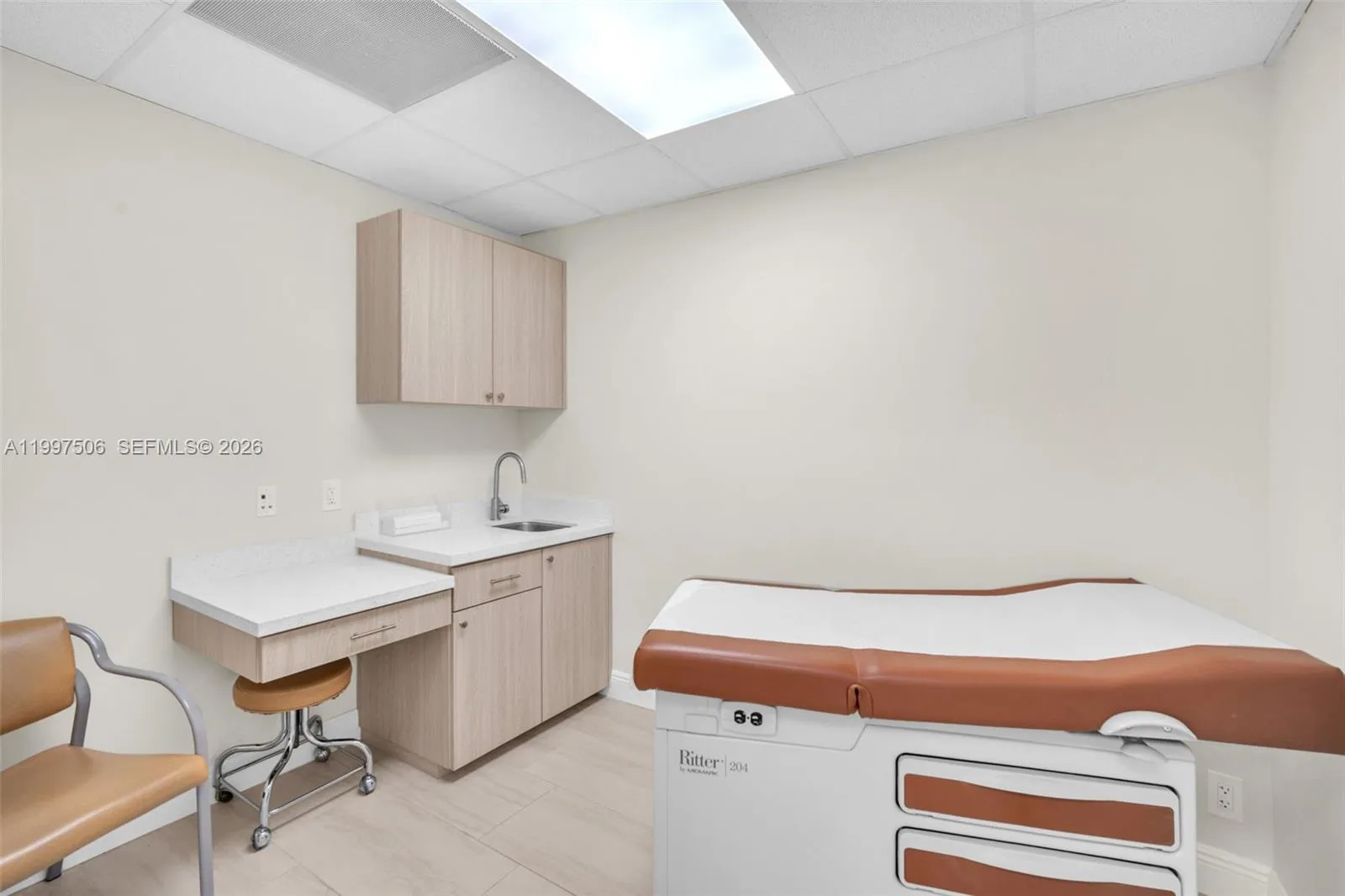 EXAM ROOM