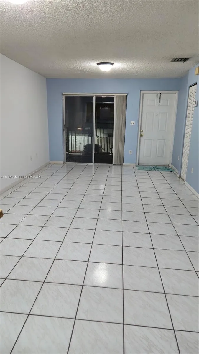 15454 Sw 85th Ln 135, Miami, Florida 33193, Miami, Florida 33193, 2 Bedrooms Bedrooms, ,1 BathroomBathrooms,Residential Lease,For Rent,15454 Sw 85th Ln 135, Miami, Florida 33193,A11996305
