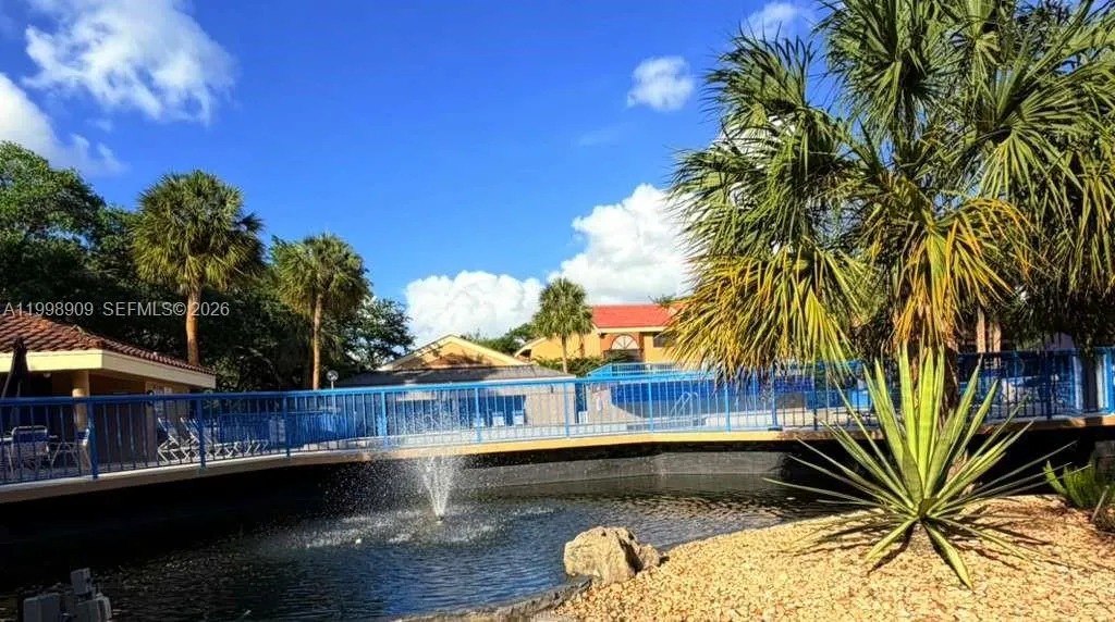 15515 N Miami Lakeway N 202-11, Miami Lakes, Flori, Miami Lakes, Florida 33014, 2 Bedrooms Bedrooms, ,2 BathroomsBathrooms,Residential Lease,For Rent,15515 N Miami Lakeway N 202-11, Miami Lakes, Flori,A11998909