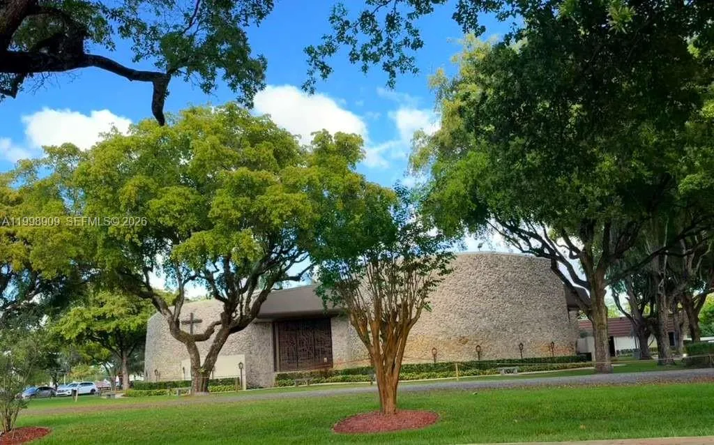 15515 N Miami Lakeway N 202-11, Miami Lakes, Flori, Miami Lakes, Florida 33014, 2 Bedrooms Bedrooms, ,2 BathroomsBathrooms,Residential Lease,For Rent,15515 N Miami Lakeway N 202-11, Miami Lakes, Flori,A11998909