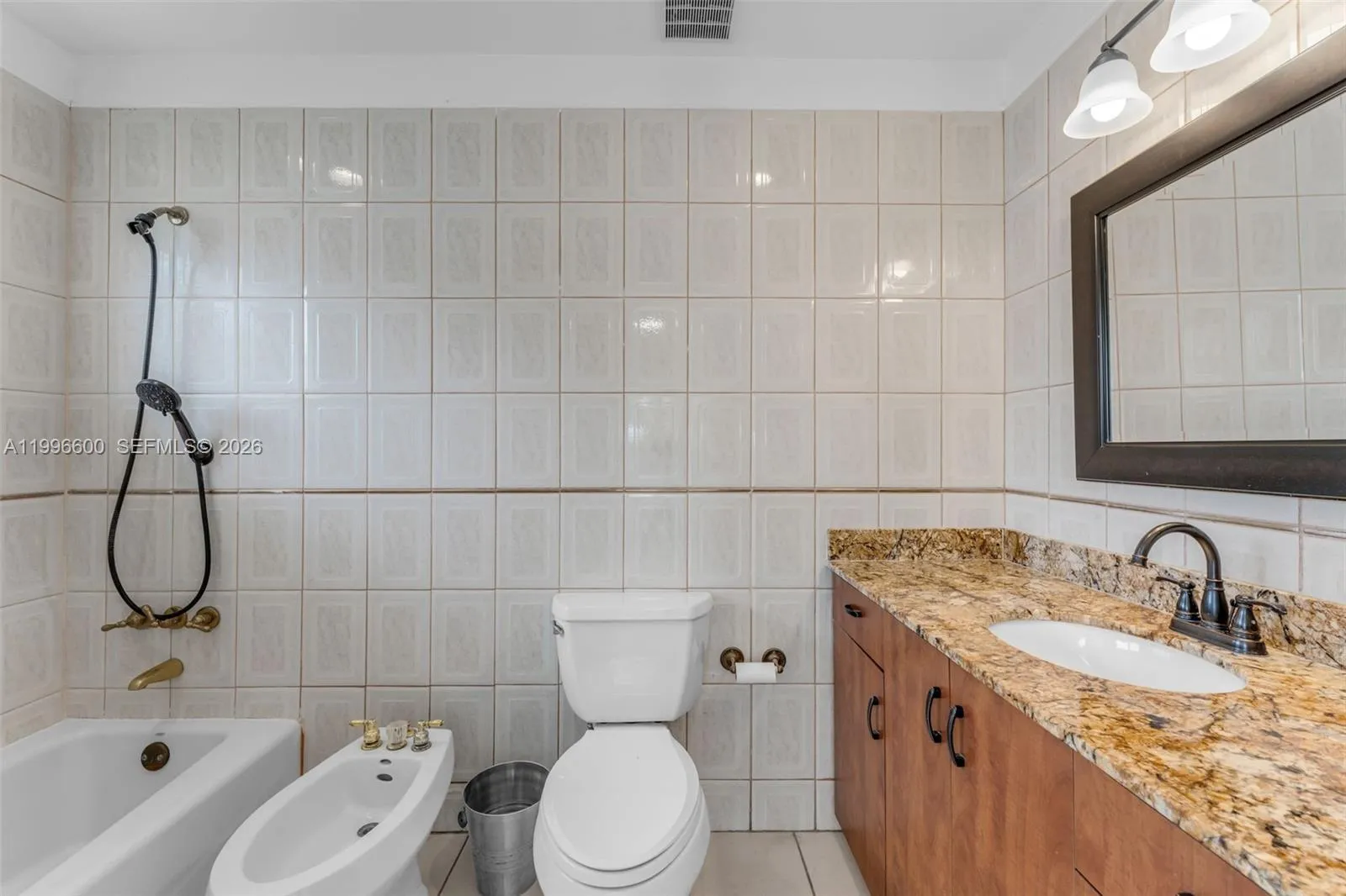 11611 Sw 184th St, Miami, Florida 33157, Miami, Florida 33157, 3 Bedrooms Bedrooms, ,2 BathroomsBathrooms,Residential,For Sale,11611 Sw 184th St, Miami, Florida 33157,A11996600