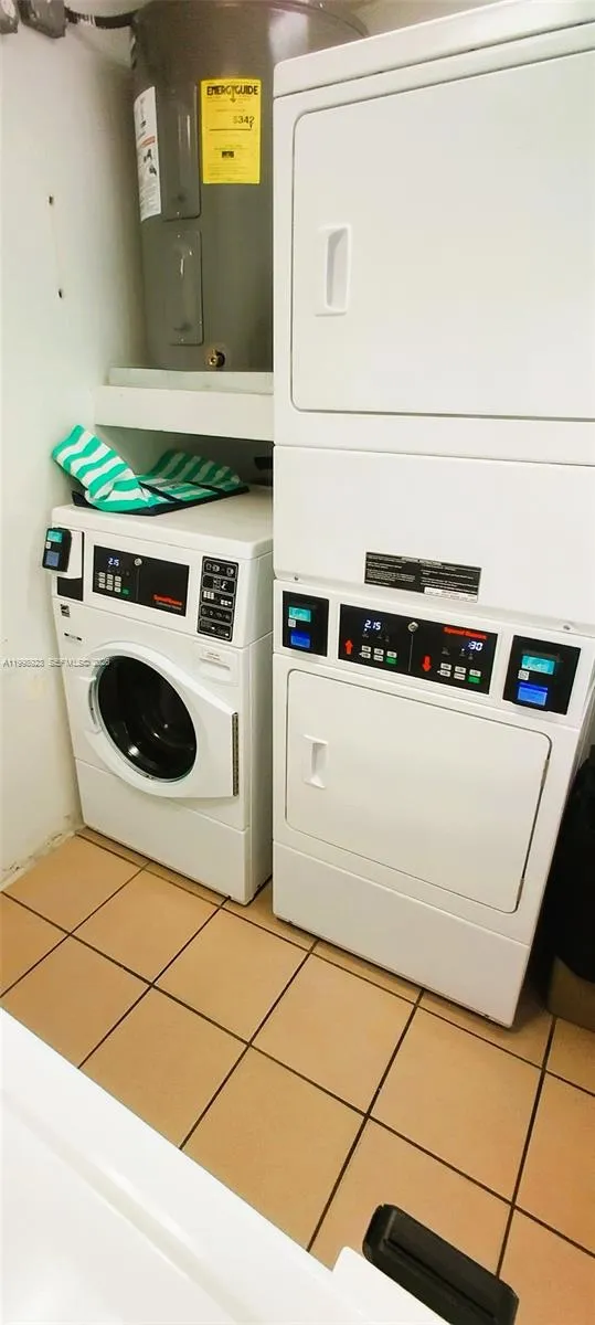 2230 Ne 56th Pl 227, Fort Lauderdale, Florida 3330, Fort Lauderdale, Florida 33308, 2 Bedrooms Bedrooms, ,2 BathroomsBathrooms,Residential Lease,For Rent,2230 Ne 56th Pl 227, Fort Lauderdale, Florida 3330,A11998923