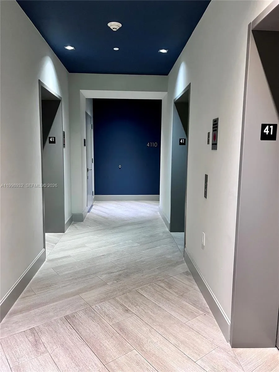 55 Sw 9th St 4109, Miami, Florida 33130, Miami, Florida 33130, 1 Bedroom Bedrooms, ,1 BathroomBathrooms,Residential Lease,For Rent,55 Sw 9th St 4109, Miami, Florida 33130,A11998932