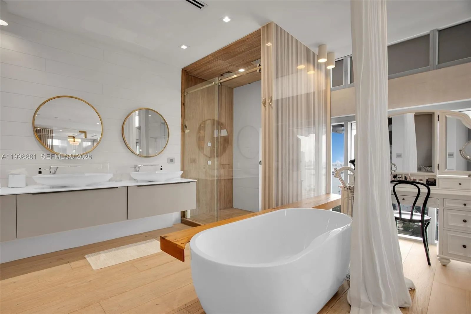 3301 Ne 1st Ave Ph-2, Miami, Florida 33137, Miami, Florida 33137, 3 Bedrooms Bedrooms, ,3 BathroomsBathrooms,Residential,For Sale,3301 Ne 1st Ave Ph-2, Miami, Florida 33137,A11998881