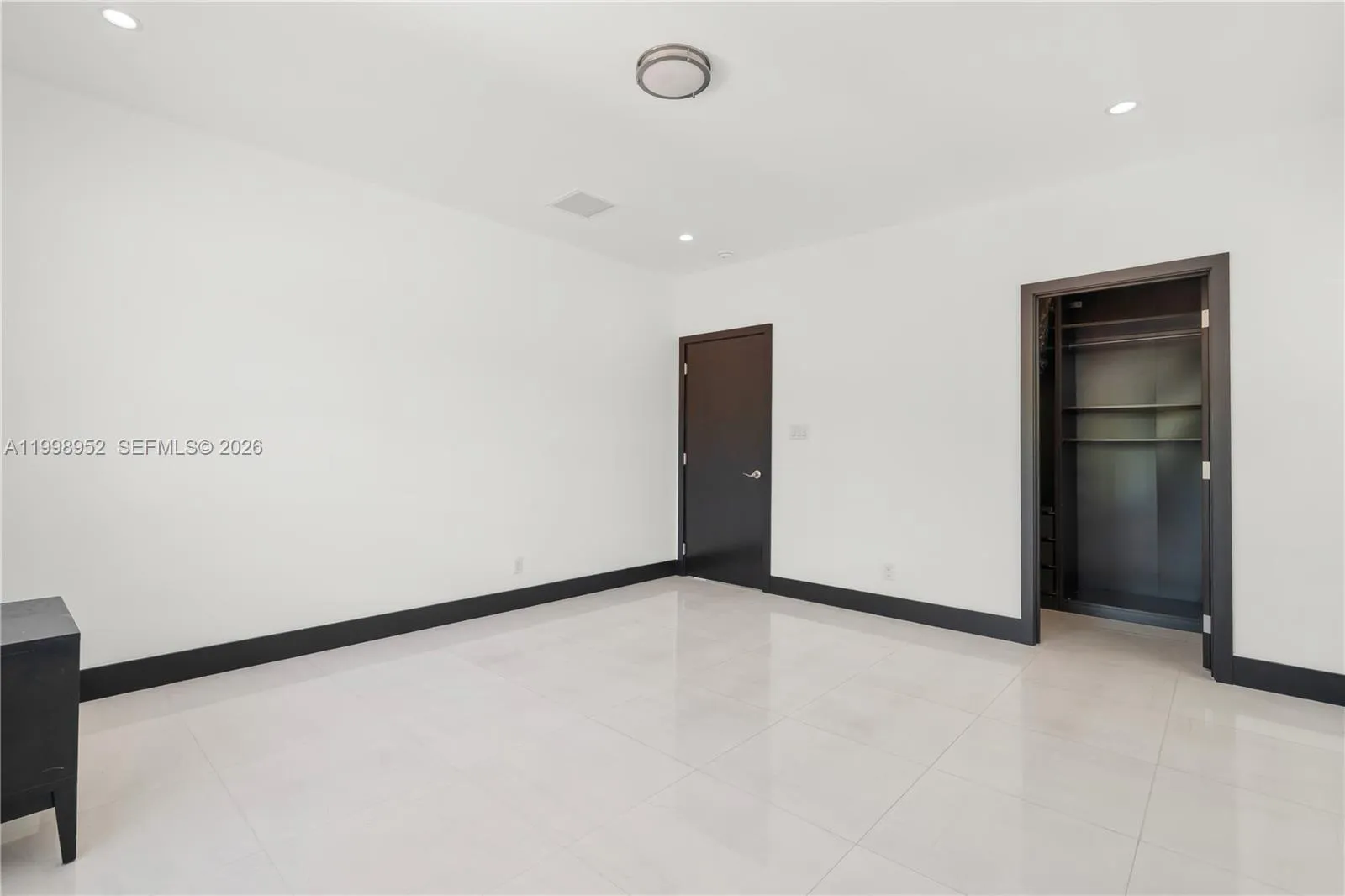 519 Alhambra Cir, Coral Gables, Florida 33134, Coral Gables, Florida 33134, 4 Bedrooms Bedrooms, ,4 BathroomsBathrooms,Residential Lease,For Rent,519 Alhambra Cir, Coral Gables, Florida 33134,A11998952