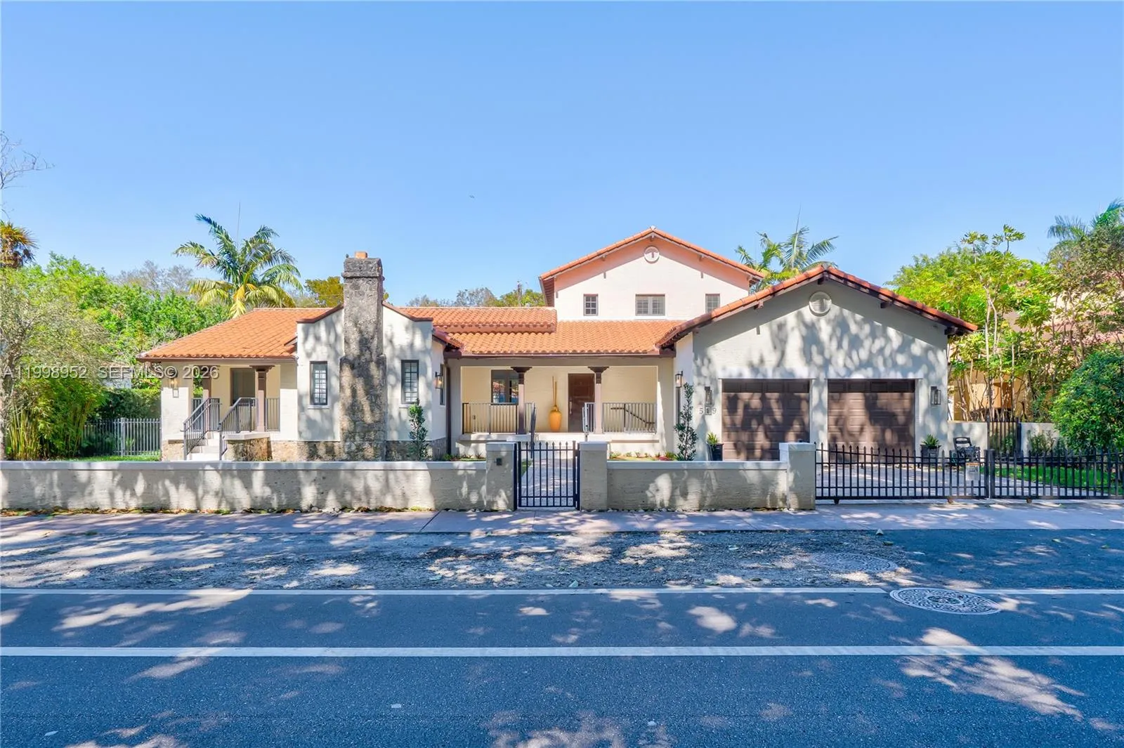 519 Alhambra Cir, Coral Gables, Florida 33134, Coral Gables, Florida 33134, 4 Bedrooms Bedrooms, ,4 BathroomsBathrooms,Residential Lease,For Rent,519 Alhambra Cir, Coral Gables, Florida 33134,A11998952