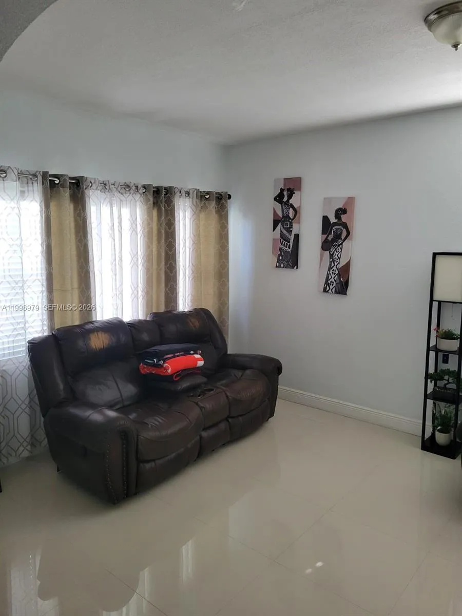 8245 Sw 43rd St, Miami, Florida 33155, Miami, Florida 33155, 3 Bedrooms Bedrooms, ,2 BathroomsBathrooms,Residential Lease,For Rent,8245 Sw 43rd St, Miami, Florida 33155,A11998979
