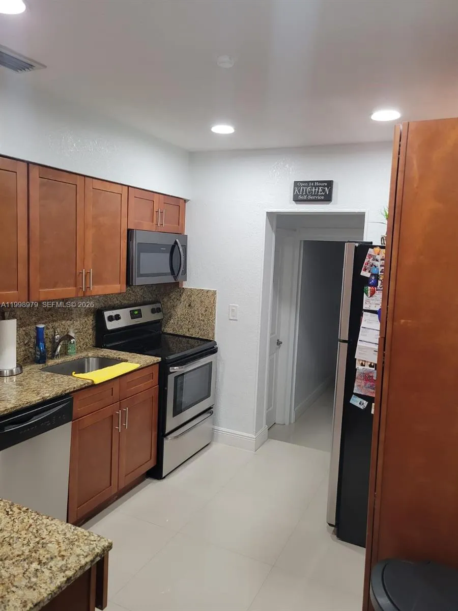 8245 Sw 43rd St, Miami, Florida 33155, Miami, Florida 33155, 3 Bedrooms Bedrooms, ,2 BathroomsBathrooms,Residential Lease,For Rent,8245 Sw 43rd St, Miami, Florida 33155,A11998979