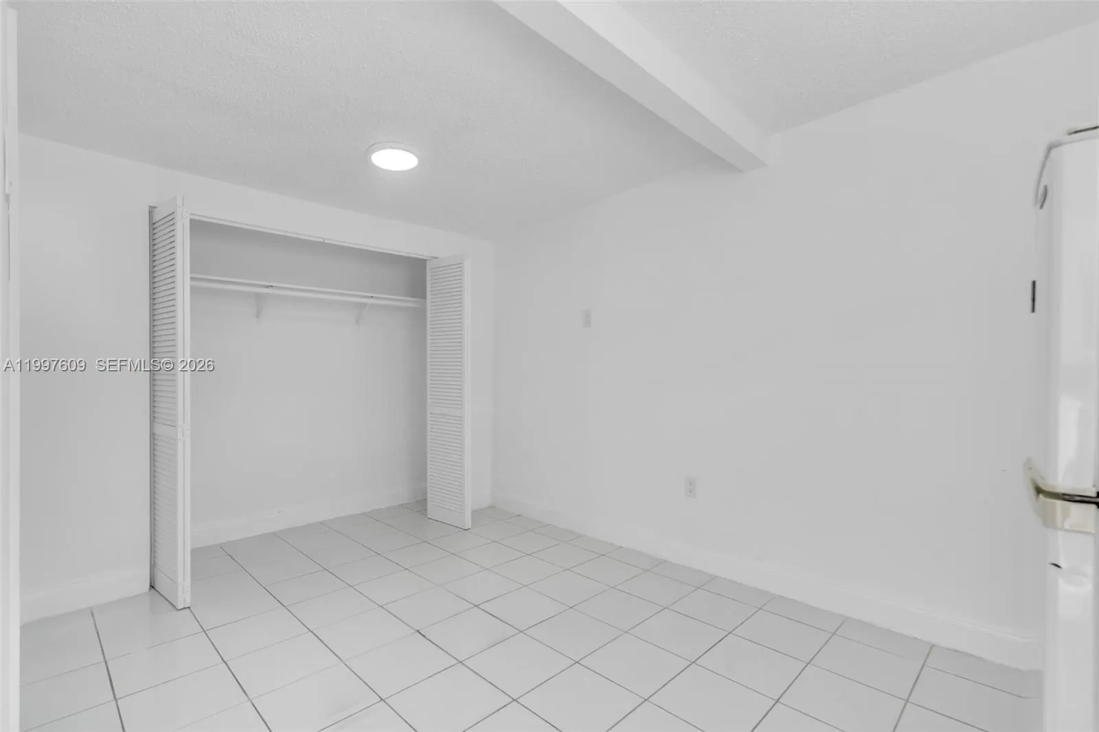 201 Sw 51st Ct 4, Miami, Florida 33134, Miami, Florida 33134, ,1 BathroomBathrooms,Residential Lease,For Rent,201 Sw 51st Ct 4, Miami, Florida 33134,A11997609