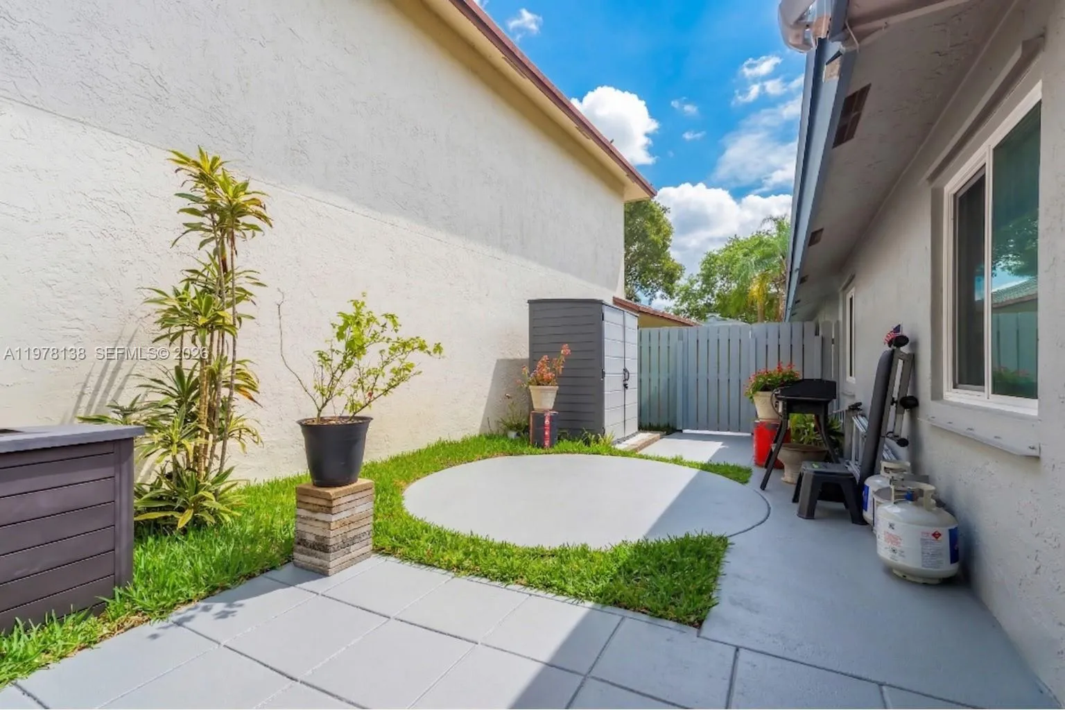 529 Lakeside Cir, Sunrise, Florida 33326, Sunrise, Florida 33326, 3 Bedrooms Bedrooms, ,2 BathroomsBathrooms,Residential,For Sale,529 Lakeside Cir, Sunrise, Florida 33326,A11978138